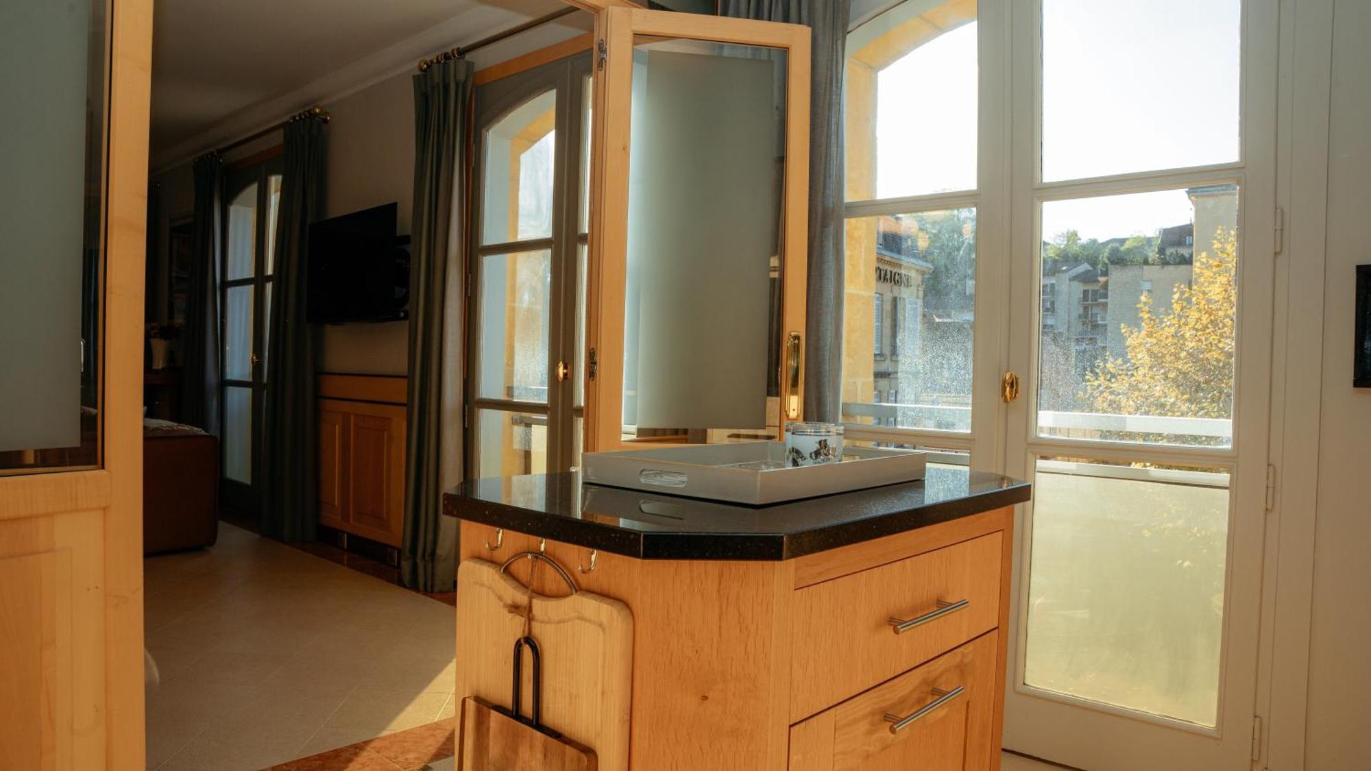 Superbe Appartement 132M2, Classe 5 Etoiles, Sarlat Centre Экстерьер фото